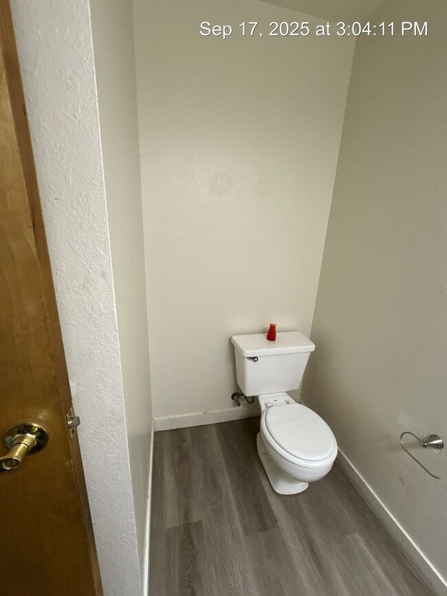 Building Photo - Charming Townhome in Visalia Coming Soon!