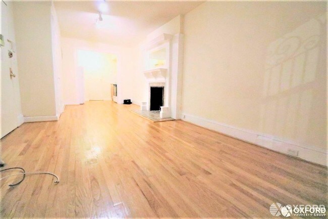 Foto del edificio - 335 West 84th Street