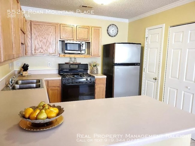 Building Photo - 5529 Roan Mountain Pl