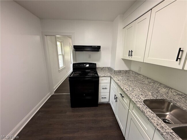 Foto del edificio - 778 Ravenswood St