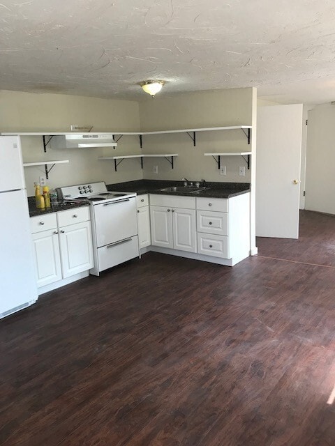 Interior Photo - 63 Main Street