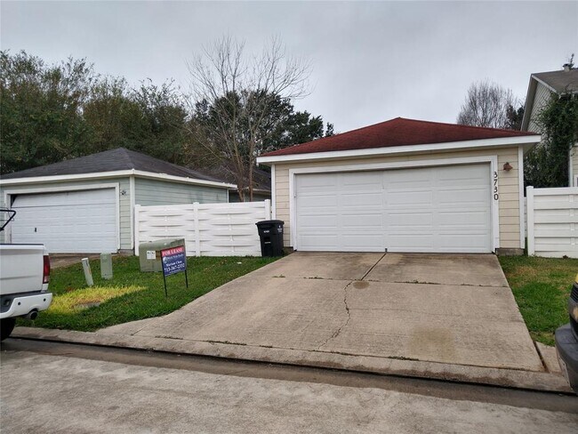 Building Photo - 3730 E Traditions Ct