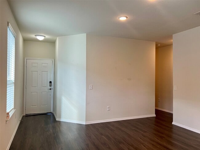 Building Photo - 25723 Bottlebrush Sedge St