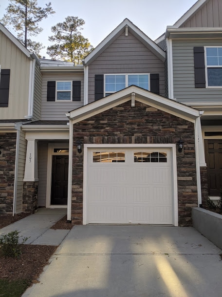 Photo - 305 Lionel St Townhome