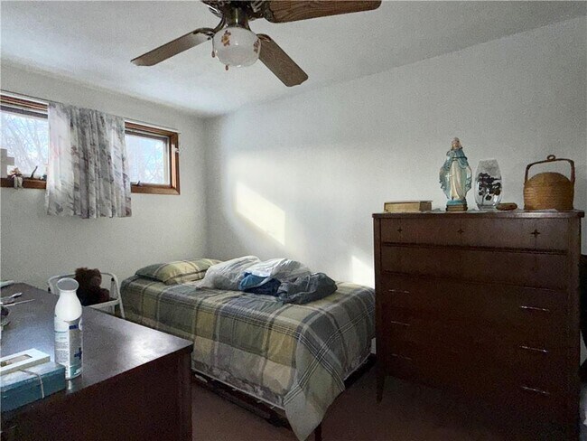 Foto del edificio - 157 Jillson Ave