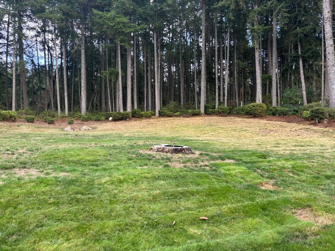 Foto del edificio - 7888 Crystal Manor Ln NW