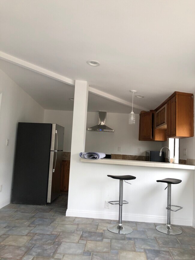 Foto del edificio - 5470 Wilbur Ave
