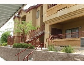 Building Photo - 8250 N Grand Canyon Dr