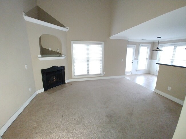 Foto del edificio - 2000 Rossburg Pl