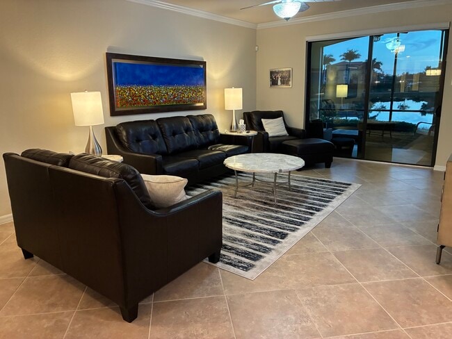 Building Photo - 9532 Avellino Way