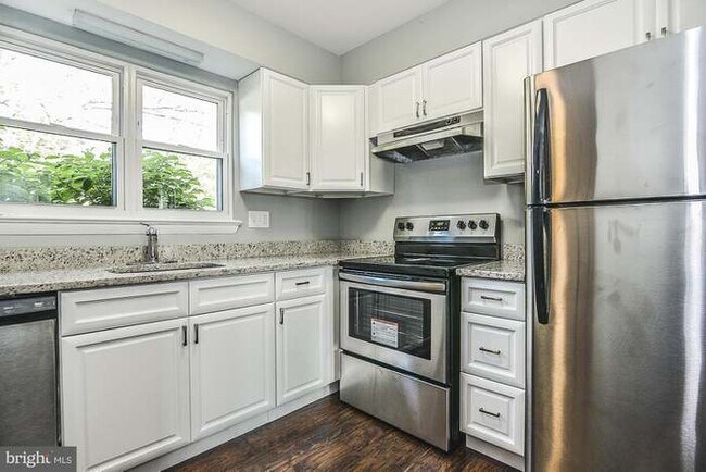Foto del edificio - 412 Crestwood St SW
