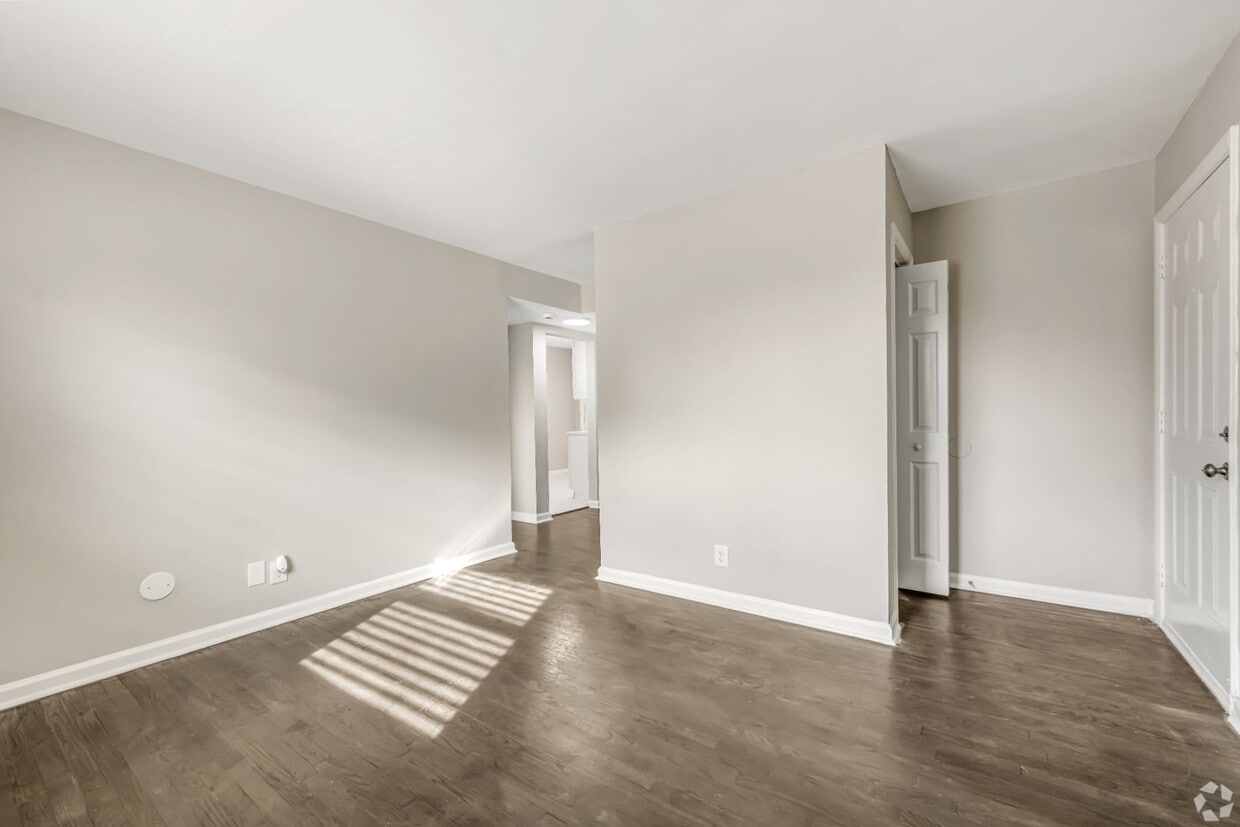 Freshly Renovated 1BR Near Transit – Available Now - Freshly Renovated 1BR Near Transit – Available Now