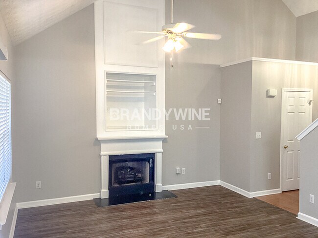 Building Photo - Apply Now!!  RENTLY HUB # 12063506