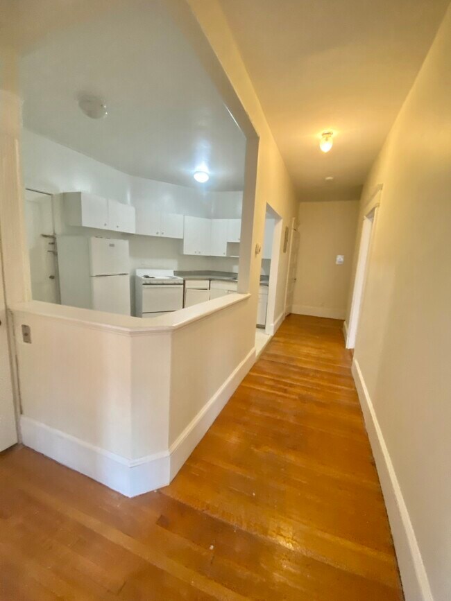 Building Photo - 49 Westbourne St