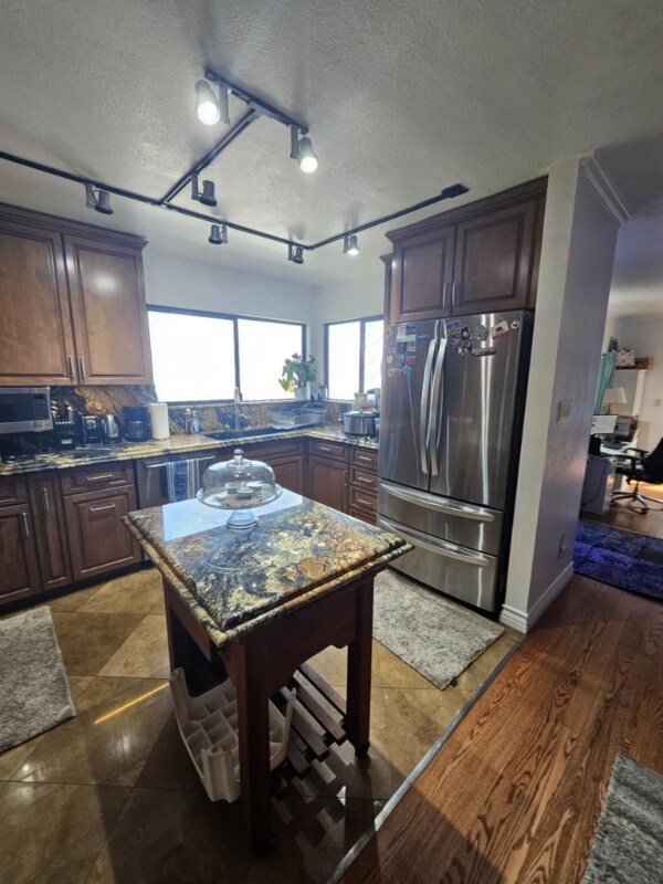 Foto del edificio - 4355 Ocean View Dr