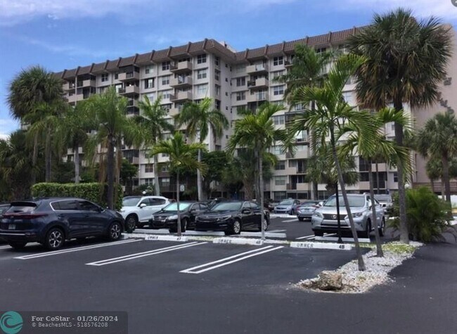 Building Photo - 777 S Federal Hwy