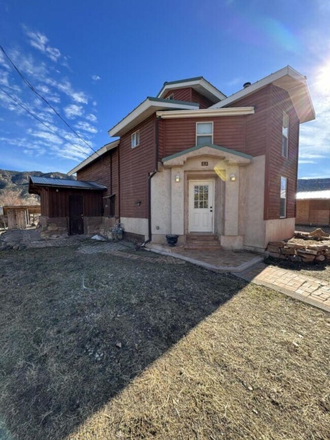 Foto del edificio - Spacious 2 Bedroom home in Paragonah