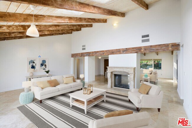 Building Photo - 20494 Roca Chica Dr