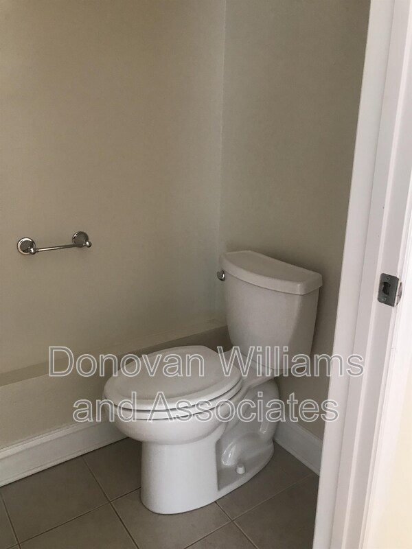 Foto del edificio - 1529 Thomas Ave