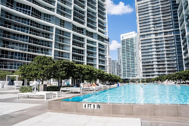 Foto del edificio - 485 Brickell Ave