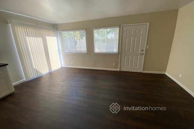 Foto del edificio - 12504 S Vermont Ave