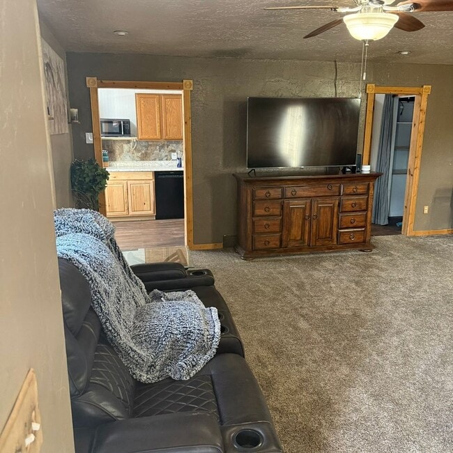 Photo - Fully Furnished Spacious 3 Bed 2 Bath, Pet Friendly Home in Orchard Mesa All Utilities Included!