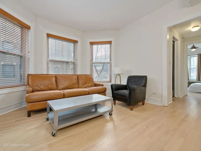 Windows and Bedroom Hall - 6259 N Sheridan Rd
