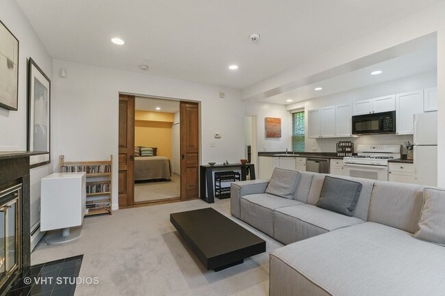 Foto del edificio - 1512 N Hoyne Ave