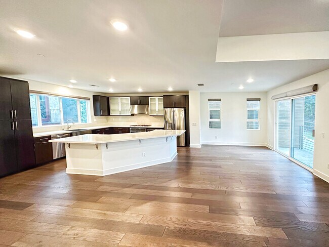 Building Photo - 2768 Wright Ln