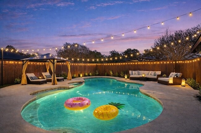 Photo - 3204 Lynbrook Dr House