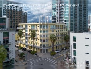 Building Photo - 1212 E Whiting St