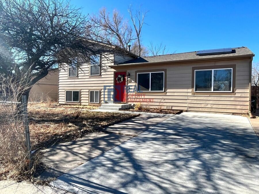 Photo - 2550 Bellamy St-