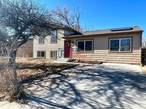 Building Photo - 2550 Bellamy St