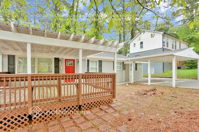 Building Photo - 2100 Dellwood Pl