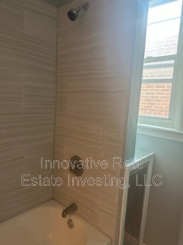 Foto del edificio - 6251 N Broad St