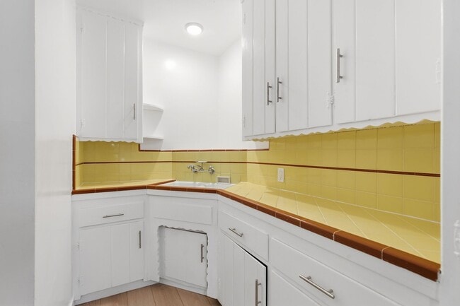 Interior Photo - 7249 Alabama Avenue