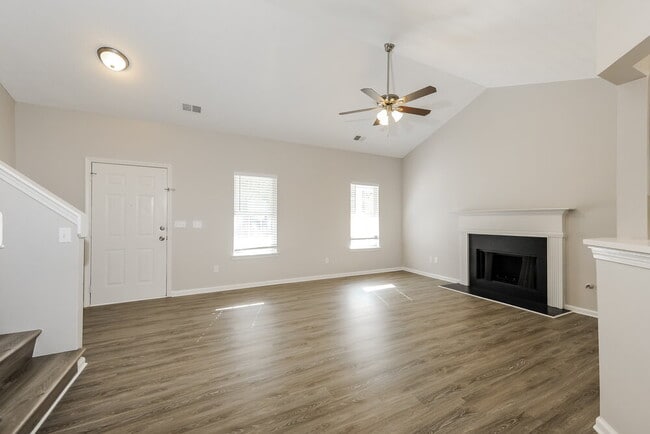 Building Photo - 4637 Noah Overlook W