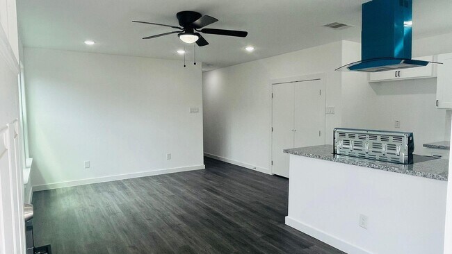 Foto del edificio - 7611 Shotwell St