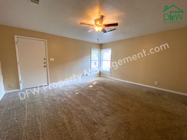 Foto del edificio - 5713 Highland Ave