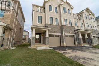 Building Photo - 237 Gillespie Dr