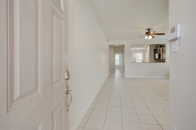 Foto del edificio - 1011 Larkfield Dr