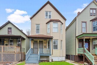 Building Photo - 8231 S Coles Ave