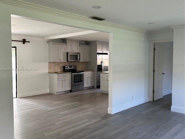 Building Photo - 696 Dotterel Rd