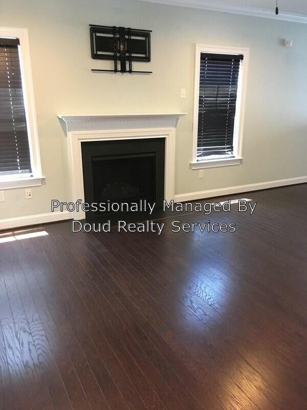 Building Photo - 608 Robert Frost Rd