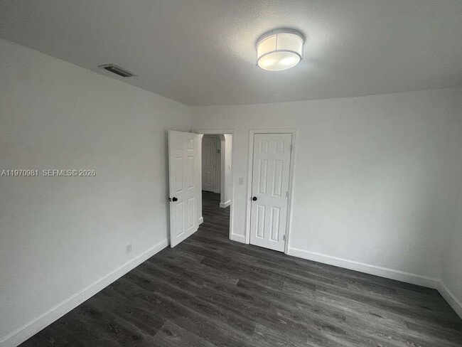 Building Photo - 2758 SW 3rd St