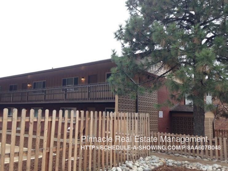 Foto principal - 5351 Everett St