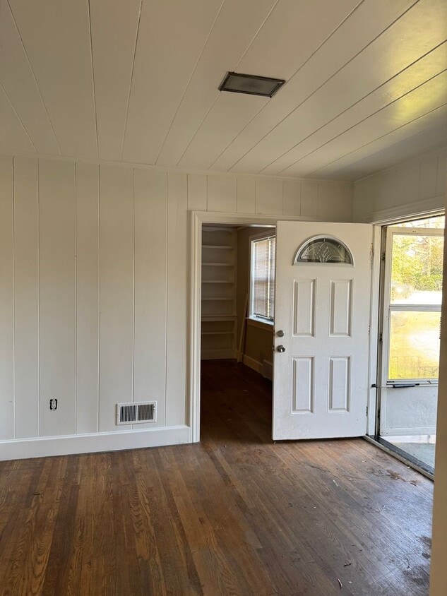 Great Price and location! - Great Price and location!