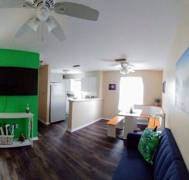 Foto del edificio - 3029 N Roosevelt Blvd