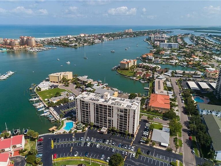 Arial View - 255 Dolphin Point