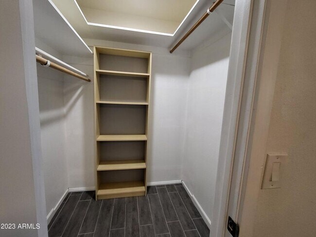 Foto del edificio - 3 Bedroom 2 Bathroom Central Estates Home